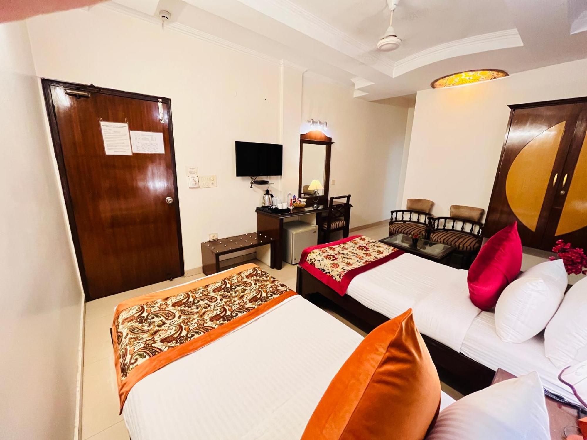 Hotel Paras - Karol Bagh Delhi Luaran gambar