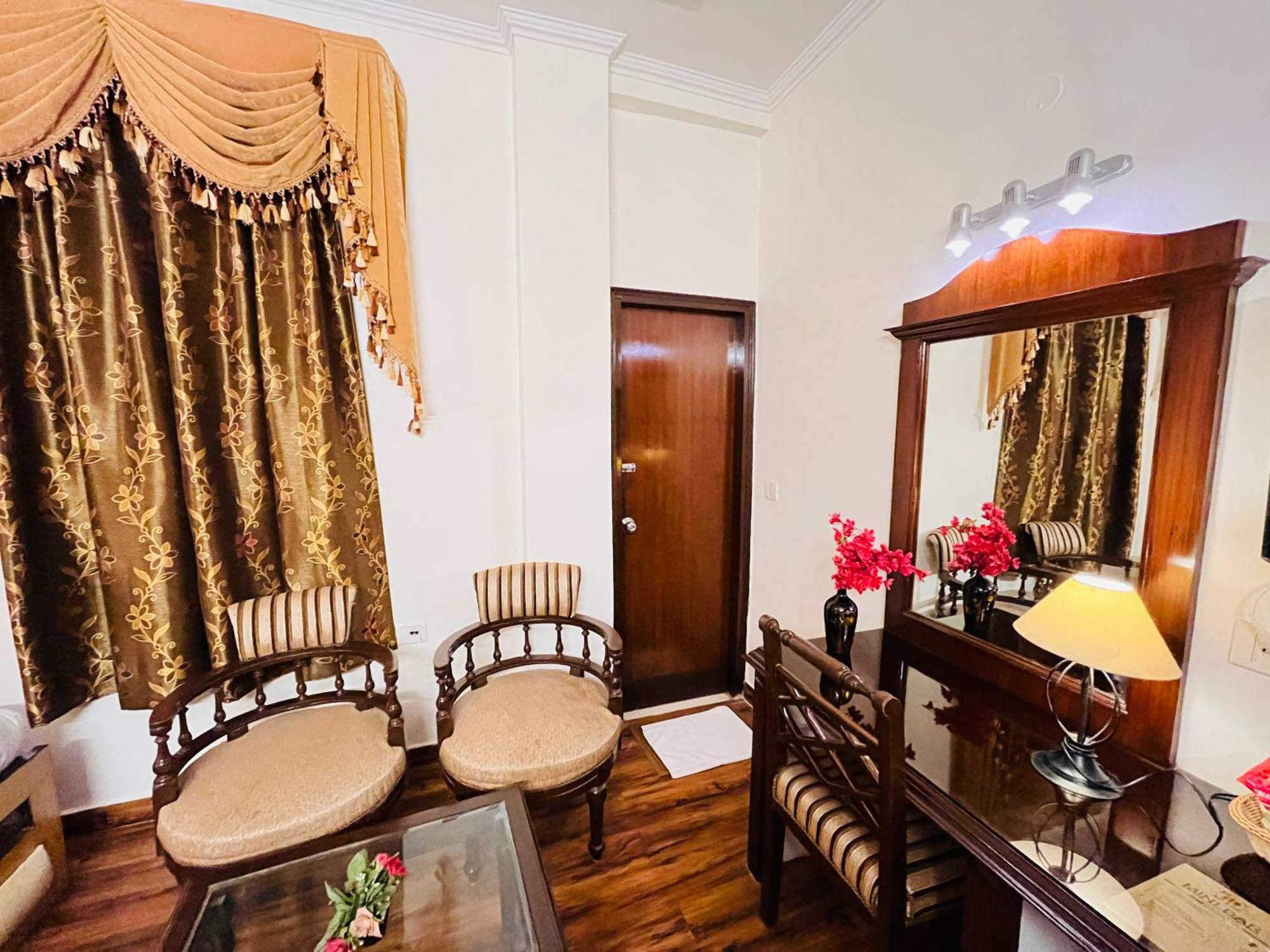 Hotel Paras - Karol Bagh Delhi Luaran gambar