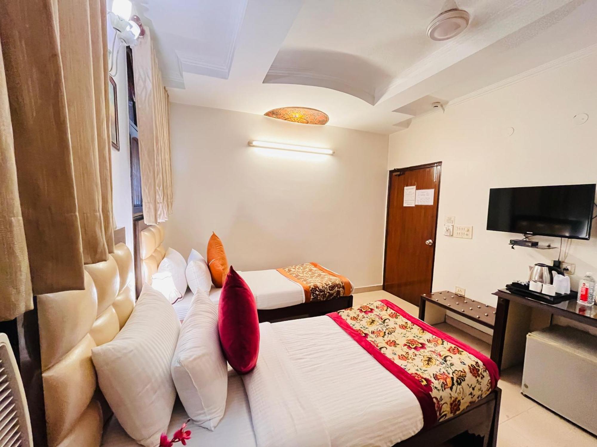 Hotel Paras - Karol Bagh Delhi Luaran gambar