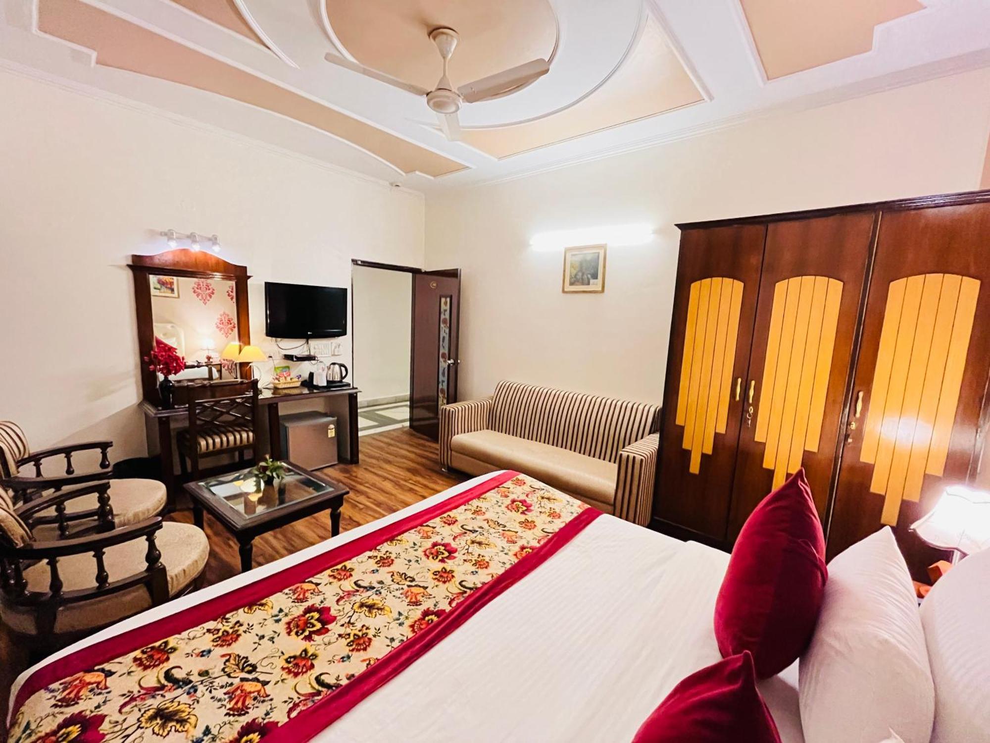 Hotel Paras - Karol Bagh Delhi Luaran gambar