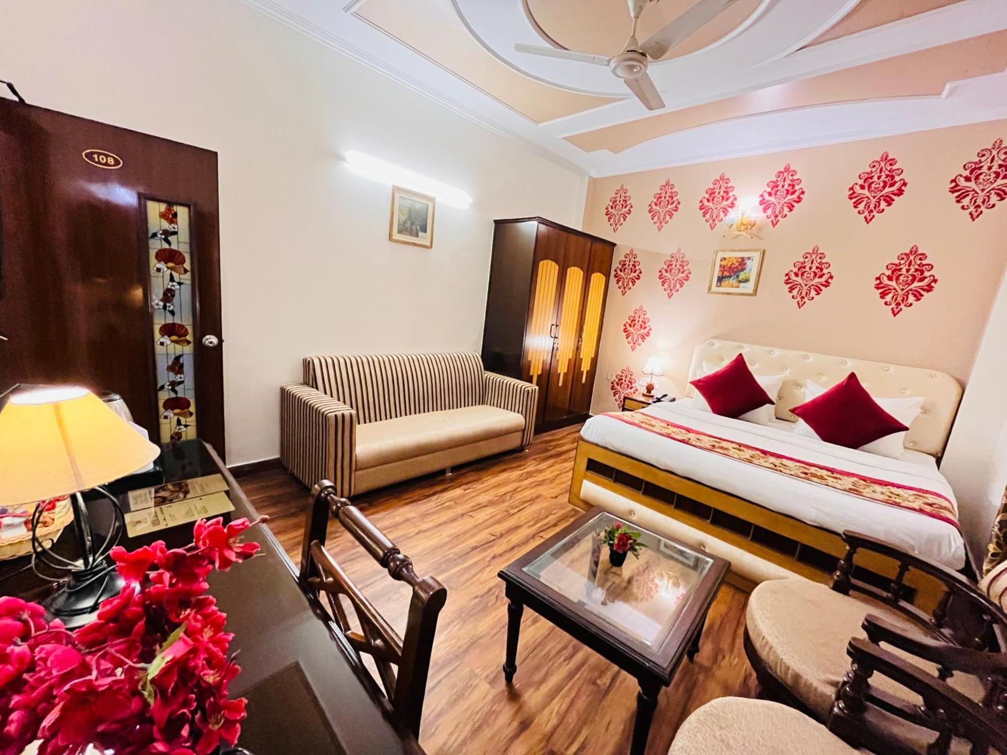 Hotel Paras - Karol Bagh Delhi Luaran gambar
