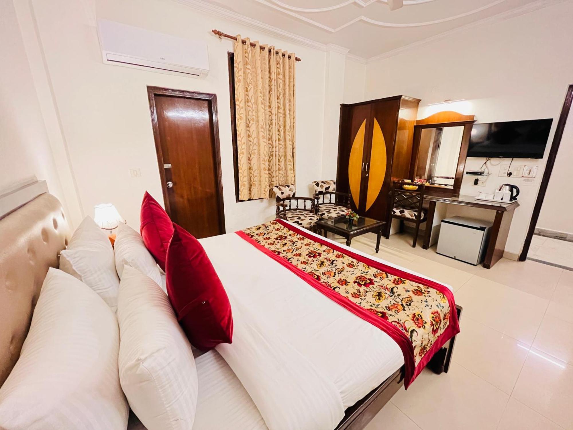 Hotel Paras - Karol Bagh Delhi Luaran gambar