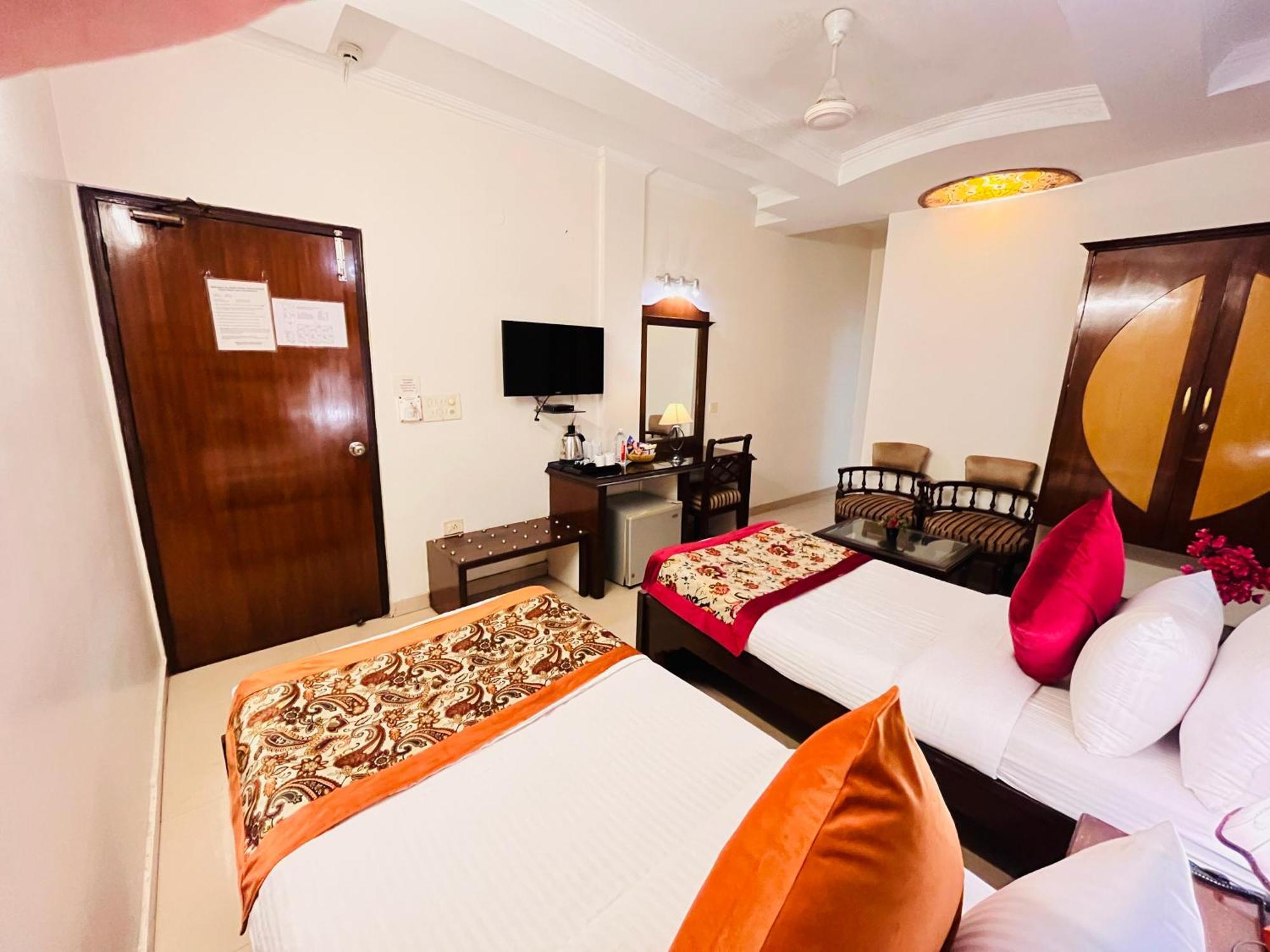 Hotel Paras - Karol Bagh Delhi Luaran gambar