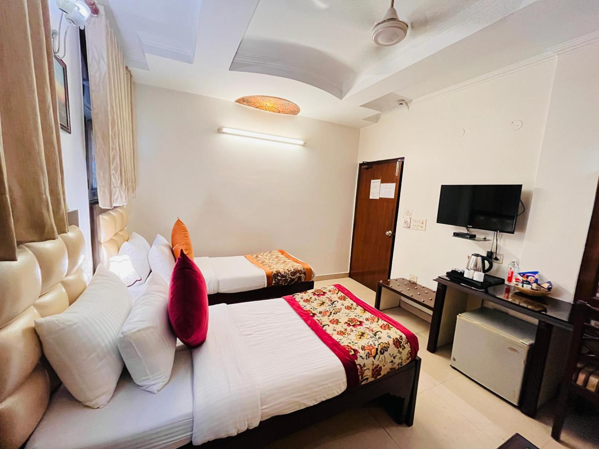 Hotel Paras - Karol Bagh Delhi Luaran gambar