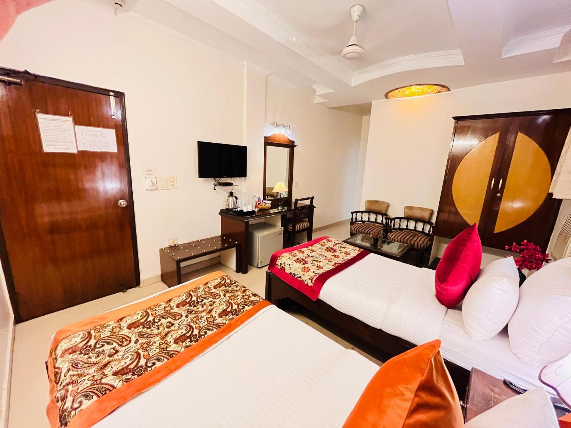 Hotel Paras - Karol Bagh Delhi Luaran gambar